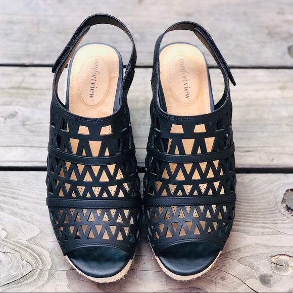 ⚜️• Comfortveiw Black/Tan Wedges - Picture 2 of 5